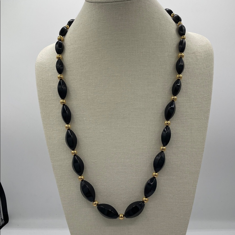 4.15.26-8 Napier Black & Goldtone Bead Strand Necklace (14”)